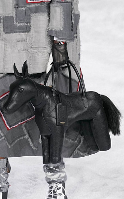 Графичные сумки Animal Icons Thom Browne