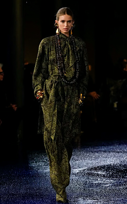 Saint Laurent весна/лето 2025